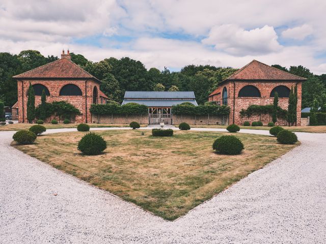 Jason and Rachel&apos;s Wedding in Newark, Nottinghamshire 13