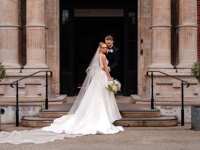 Liam and Ellie-Louise&apos;s Wedding in Wokingham, Berkshire 30