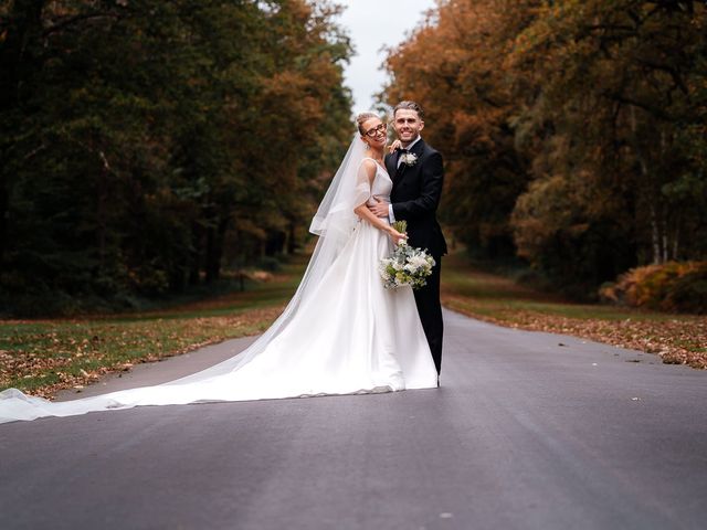 Liam and Ellie-Louise&apos;s Wedding in Wokingham, Berkshire 32