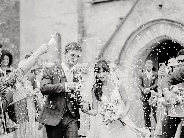 Ollie and Amabel&apos;s Wedding in Chippenham, Wiltshire 24