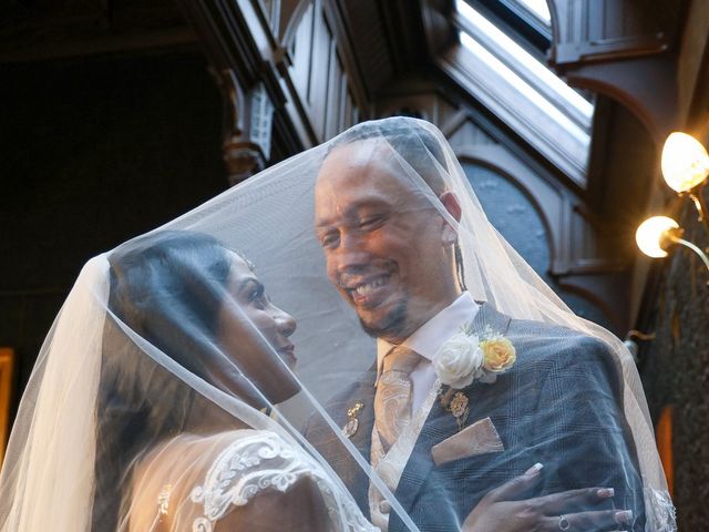 Thomas and Rahimah&apos;s Wedding in Birmingham, West Midlands 24