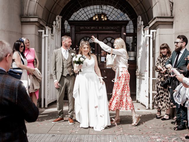 Neil and Helen&apos;s Wedding in Crewe, Cheshire 17