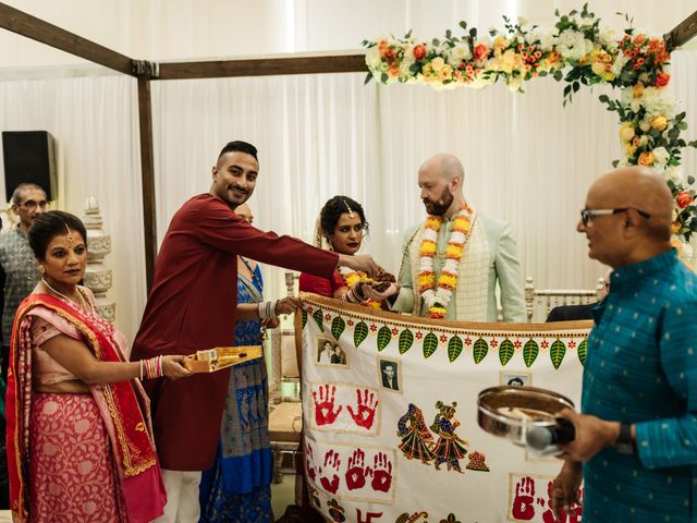 Jonathan and Devika's Wedding in Dumbleton, Worcestershire 19