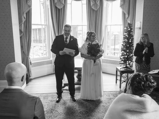 James and Michelle's Wedding in Aylesbury, Buckinghamshire 6