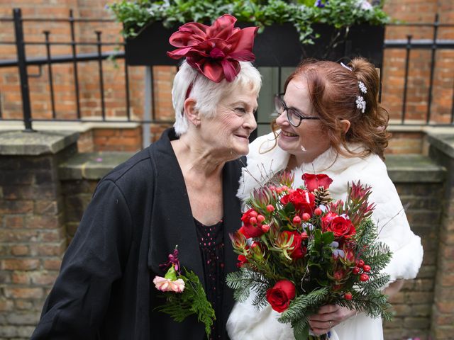 James and Michelle's Wedding in Aylesbury, Buckinghamshire 15