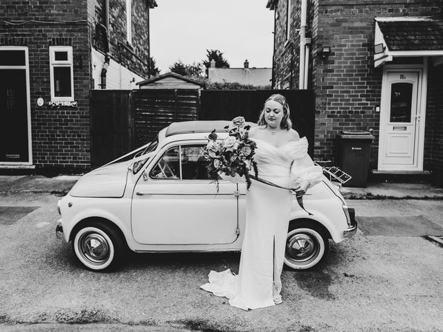 Josh  and Beckie  &apos;s Wedding in Brough, East Riding of Yorkshire 4