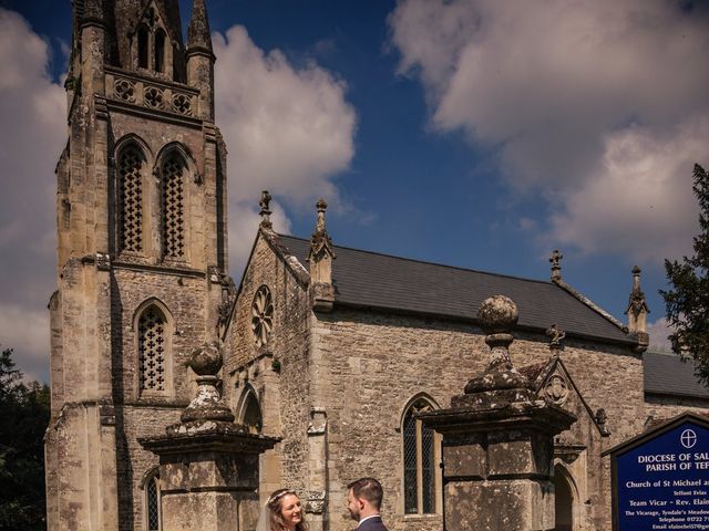 Brad and Lorna&apos;s Wedding in Salisbury, Wiltshire 42