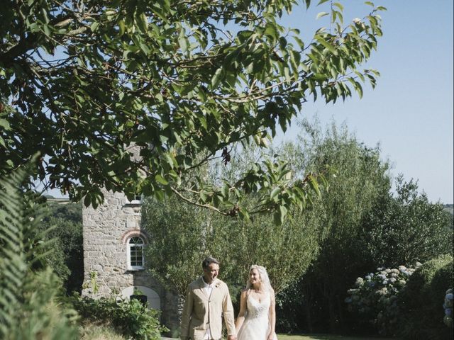 Ian and Jane's Wedding in St Austell, Cornwall 4