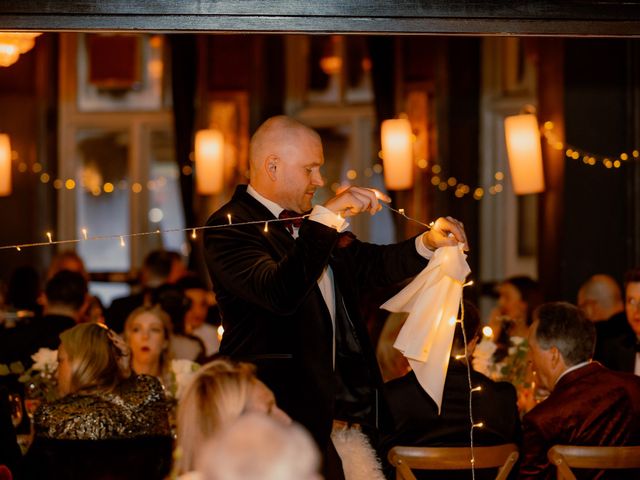 Elizabeth and Dan's Wedding in Putney, South West London 32