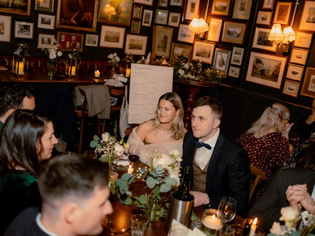 Elizabeth and Dan's Wedding in Putney, South West London 59