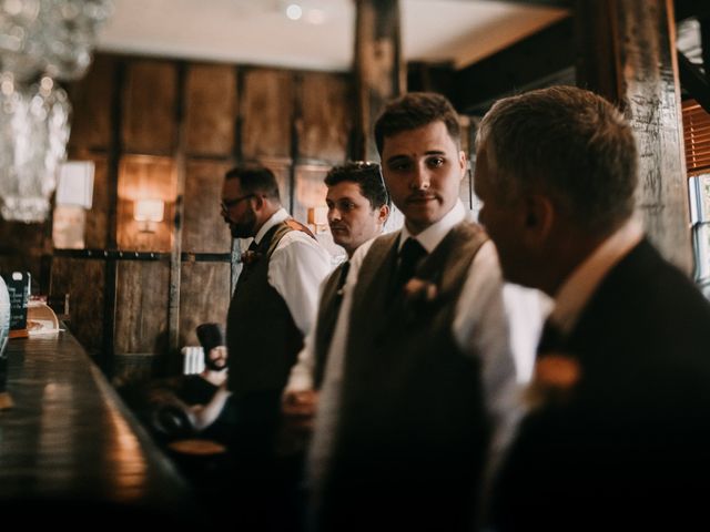 James and Ella&apos;s Wedding in Witney, Oxfordshire 4