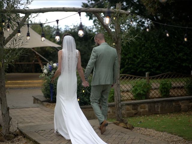 Georgina and Jamie&apos;s Wedding in Oxford, Oxfordshire 28