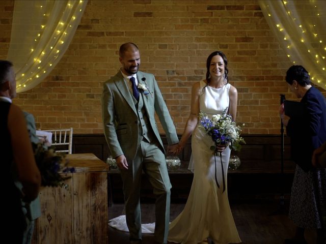 Georgina and Jamie&apos;s Wedding in Oxford, Oxfordshire 29