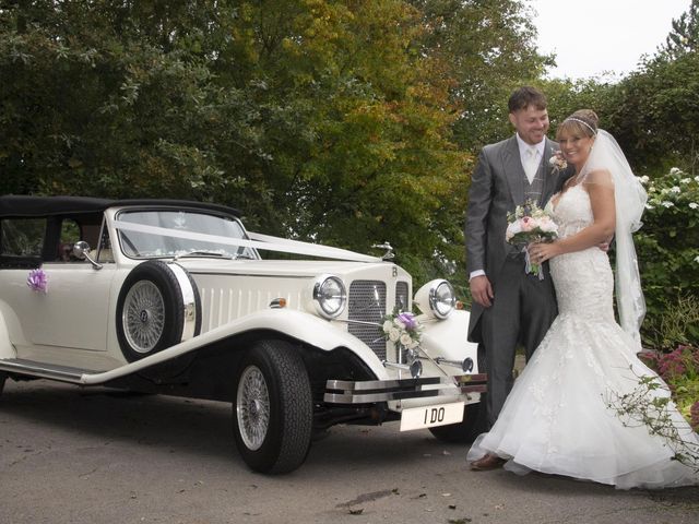 Chris and Anna&apos;s Wedding in Wincham, Cheshire 11