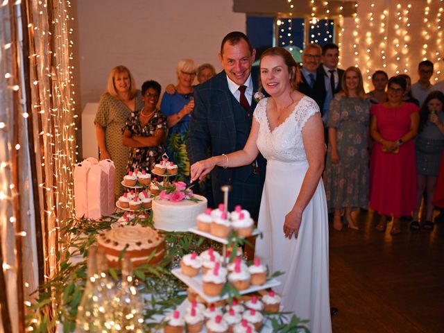 Steve and Karen&apos;s Wedding in Boxford, Suffolk 20