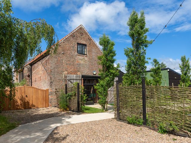 Blake and Livvy's Wedding in York, North Yorkshire 12