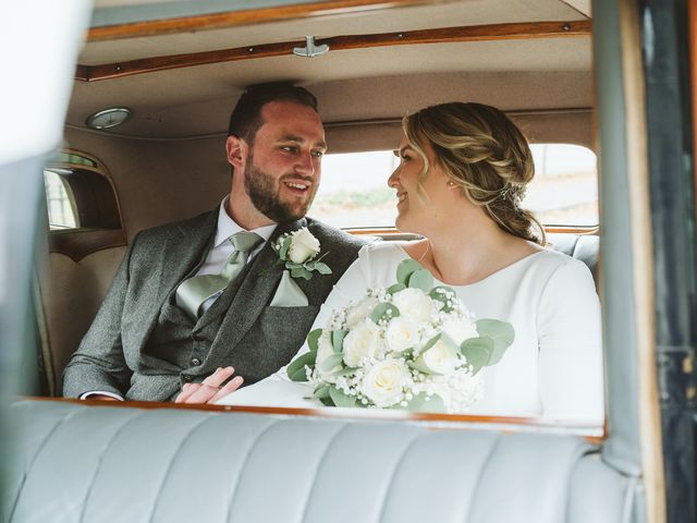 Rob and Bea's Wedding in Earls Colne, Suffolk 18