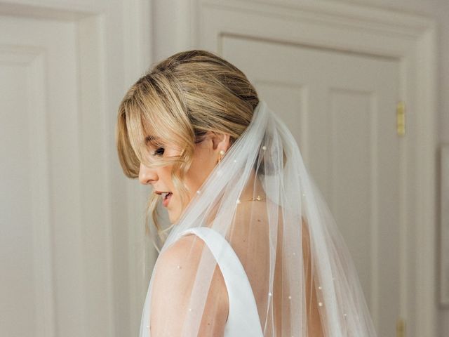 Kieran and Sarah's Wedding in Edinburgh, Lothian &amp; Borders 15