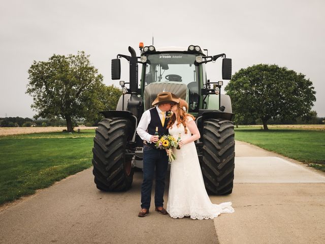 Daniel and Shona&apos;s Wedding in Eynesbury, Cambridgeshire 23