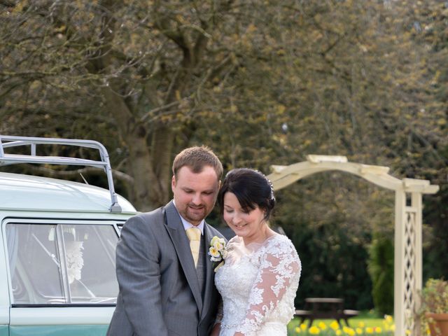 Sarah and Ben&apos;s Wedding in Shrewsbury, Shropshire 14