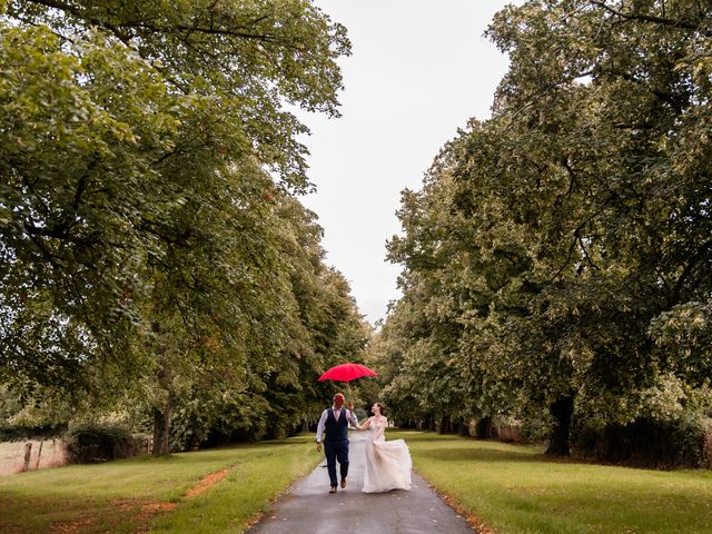 Adam and Gilly&apos;s Wedding in Eastington, Gloucestershire 16