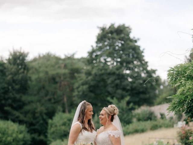 Linzi and Leoni's Wedding in Carlisle, Cumbria 4