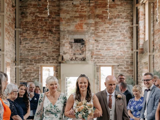 Linzi and Leoni's Wedding in Carlisle, Cumbria 6