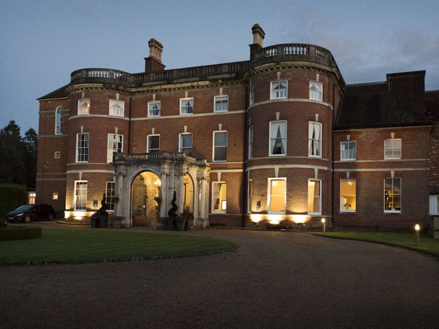 Groom and Bride&apos;s Wedding in Oakley, Hampshire 37