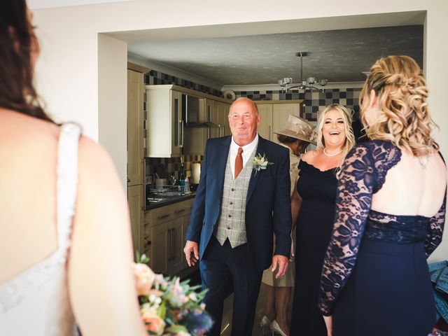 Chris and Sonya&apos;s Wedding in Spalding, Lincolnshire 11