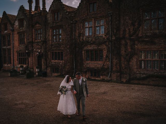 Max and Helen&apos;s Wedding in Woodbridge, Suffolk 2