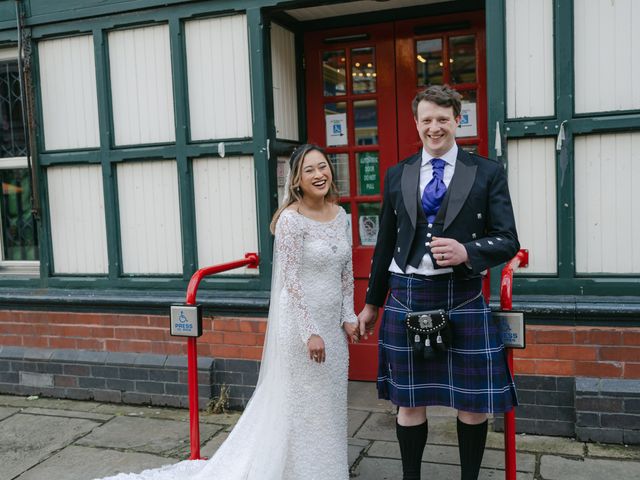 Grant and Claudia&apos;s Wedding in Stockport, Greater Manchester 18