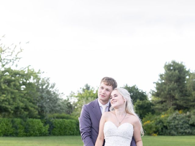 Will and Claire&apos;s Wedding in Milton Keynes, Buckinghamshire 30