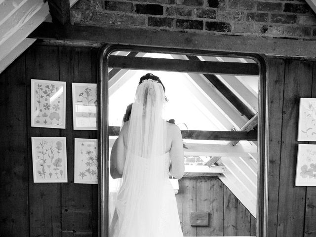 Groom and Bride&apos;s Wedding in Twyford, Berkshire 11