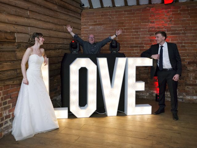 Groom and Bride&apos;s Wedding in Twyford, Berkshire 29