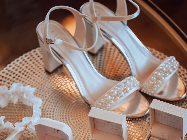 Laura and Jon's Wedding in Bury St Edmunds, Suffolk 4