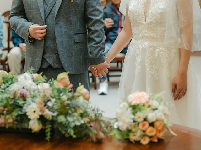 Man and Yuen&apos;s Wedding in Stockport, Greater Manchester 9