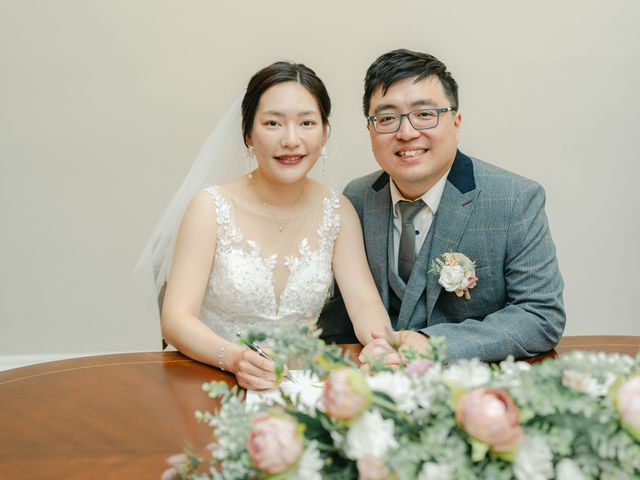 Man and Yuen&apos;s Wedding in Stockport, Greater Manchester 18