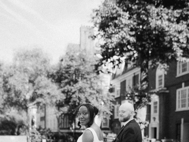 Chris and Rhona's Wedding in Islington, North London 20