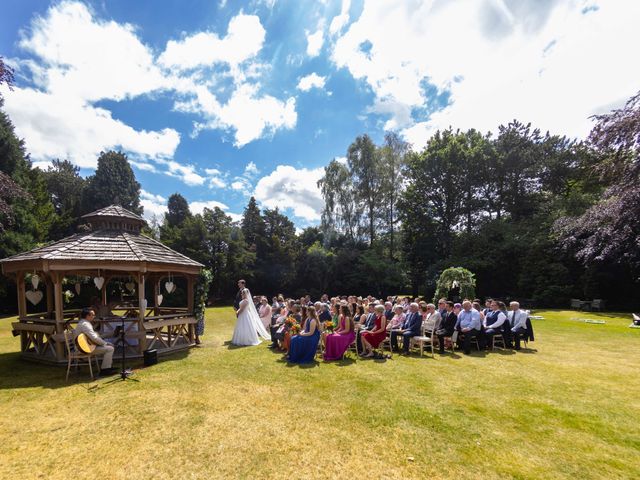 Jamie and Eleanor&apos;s Wedding in Mere, Cheshire 3