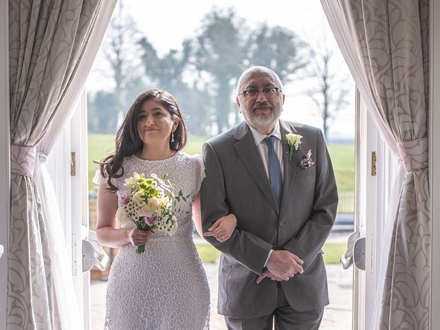 Neil and Sonia&apos;s Wedding in Basingstoke, Hampshire 7
