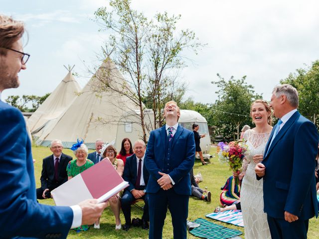 Adam and Suzie&apos;s Wedding in Scarborough, North Yorkshire 5