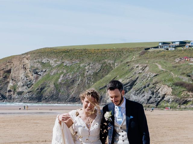 Jacob and Anneka&apos;s Wedding in Newquay, Cornwall 41