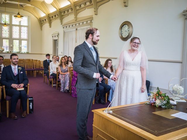 David and Harriet&apos;s Wedding in Newark, Nottinghamshire 15