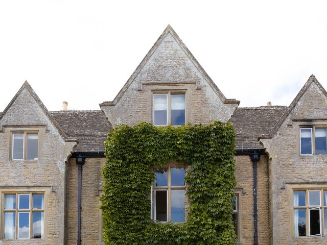 Garry and Stephanie&apos;s Wedding in Stow-on-the-Wold, Gloucestershire 9