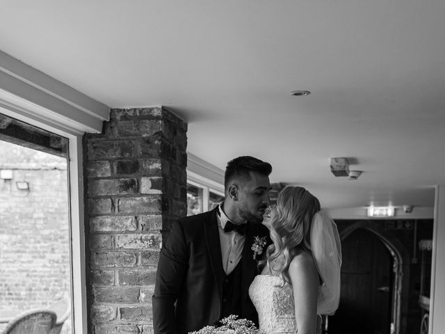 Ahmet and Emma&apos;s Wedding in Down Hatherley, Gloucestershire 45