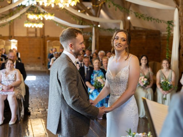 Josie and Luke&apos;s Wedding in Wantage, Oxfordshire 23