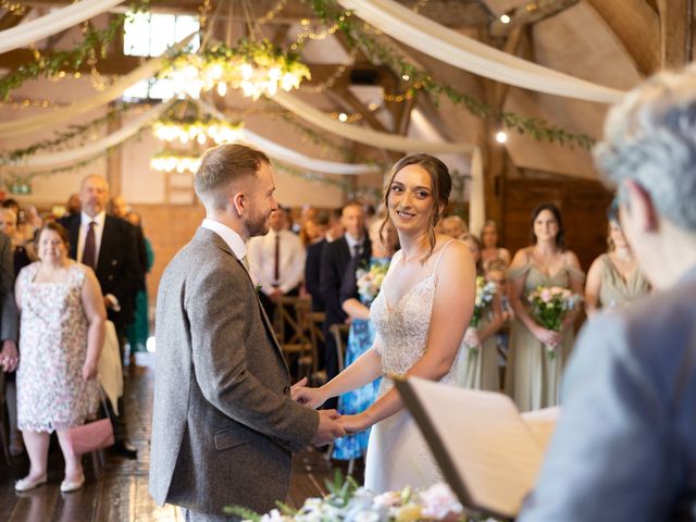 Josie and Luke&apos;s Wedding in Wantage, Oxfordshire 25