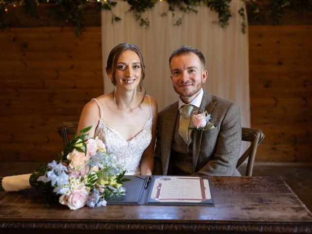 Josie and Luke&apos;s Wedding in Wantage, Oxfordshire 28