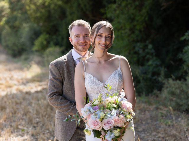 Josie and Luke&apos;s Wedding in Wantage, Oxfordshire 35