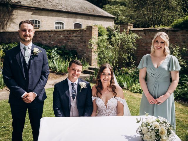 Cameron and Sophie's Wedding in Goole, East Riding of Yorkshire 24